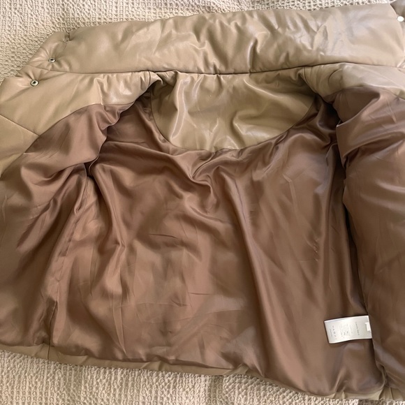 Cropped puffer - Picture 2 of 5